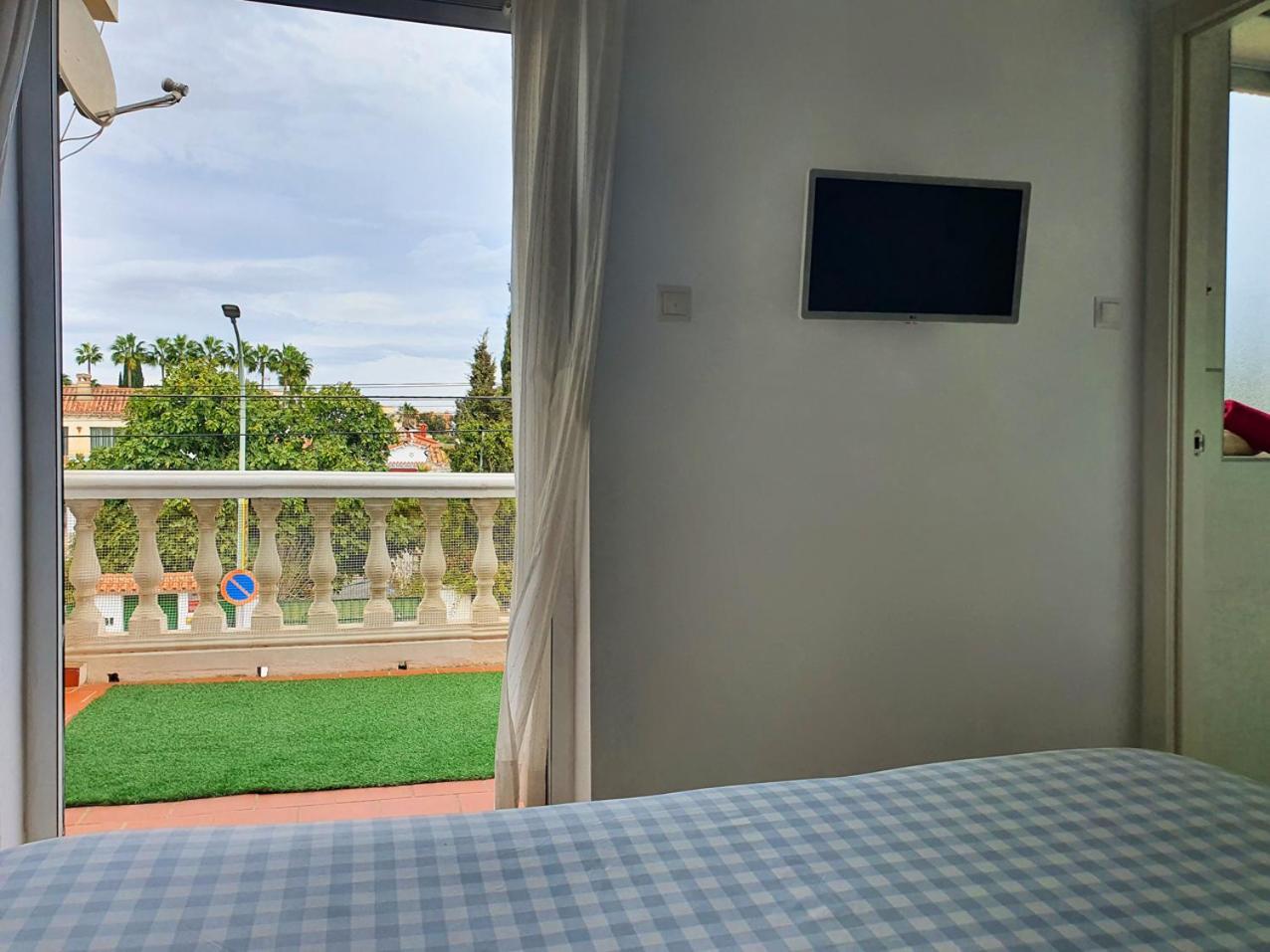Atico En Puerto Marina Lägenhet Benalmádena Exteriör bild